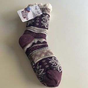 MUK LUKS Women’s Cabin Sox in Purple Fair Isle Size L/XL 8-10